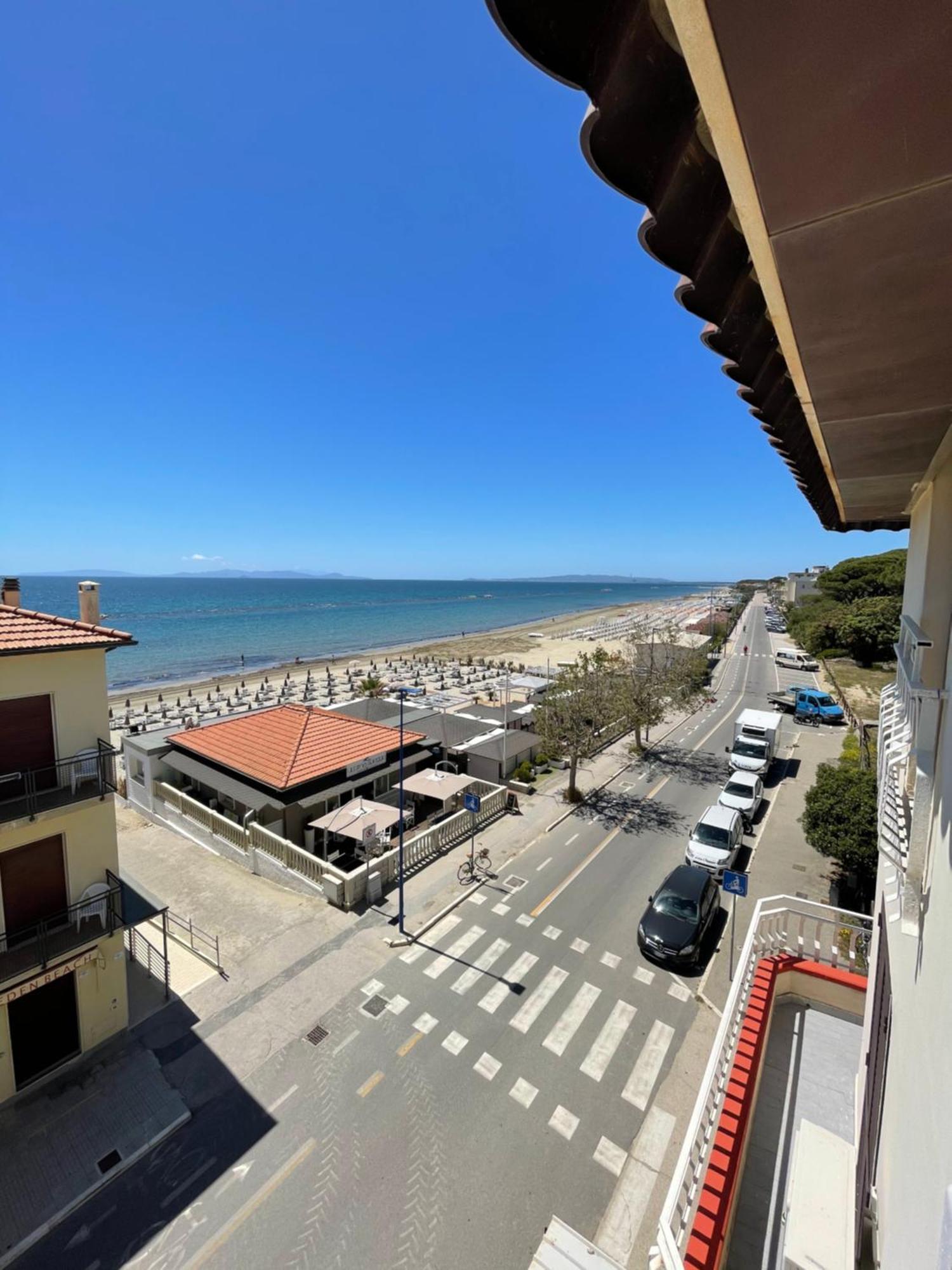 Hotel Eden Follonica Eksteriør bilde