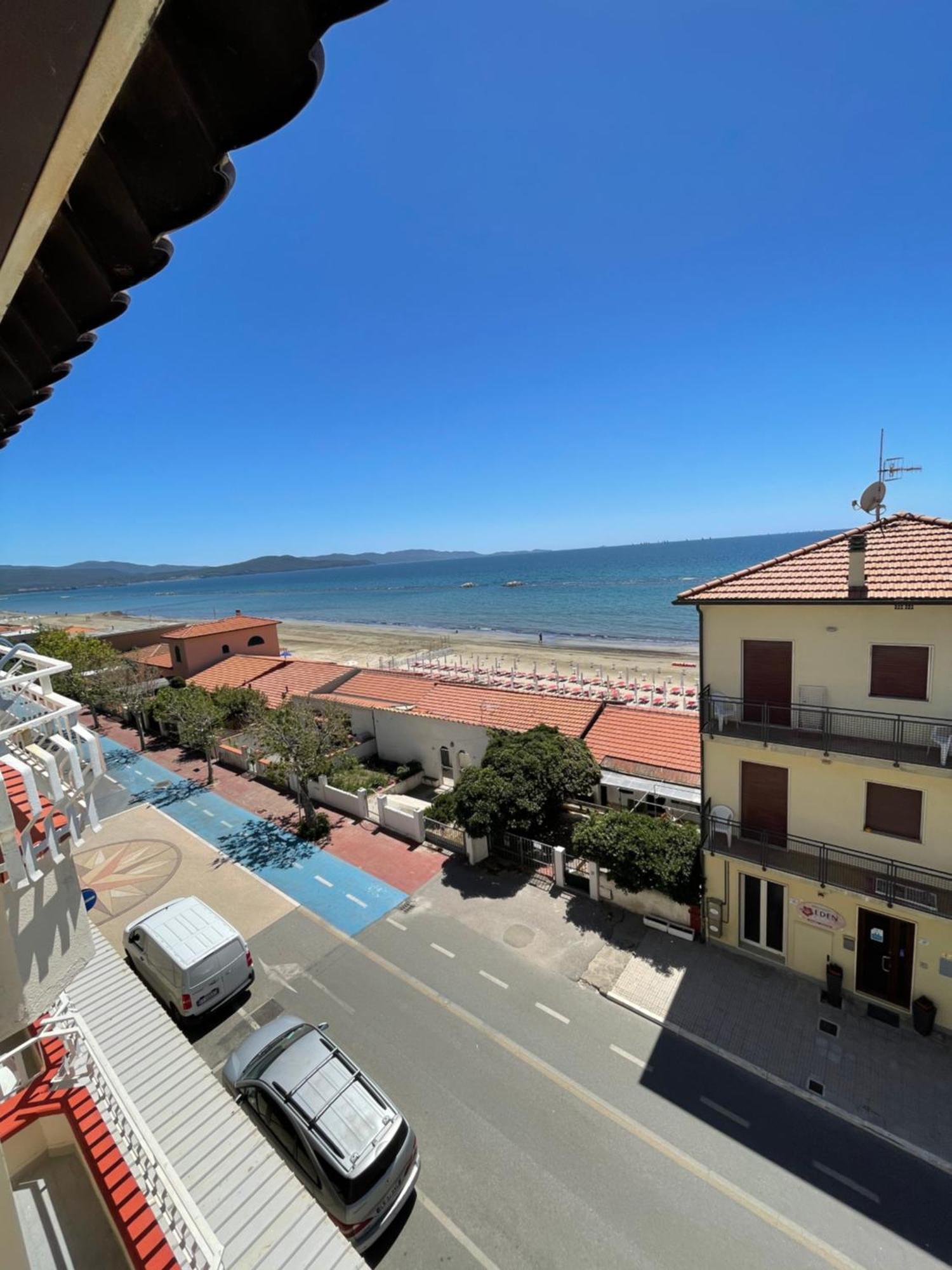Hotel Eden Follonica Eksteriør bilde