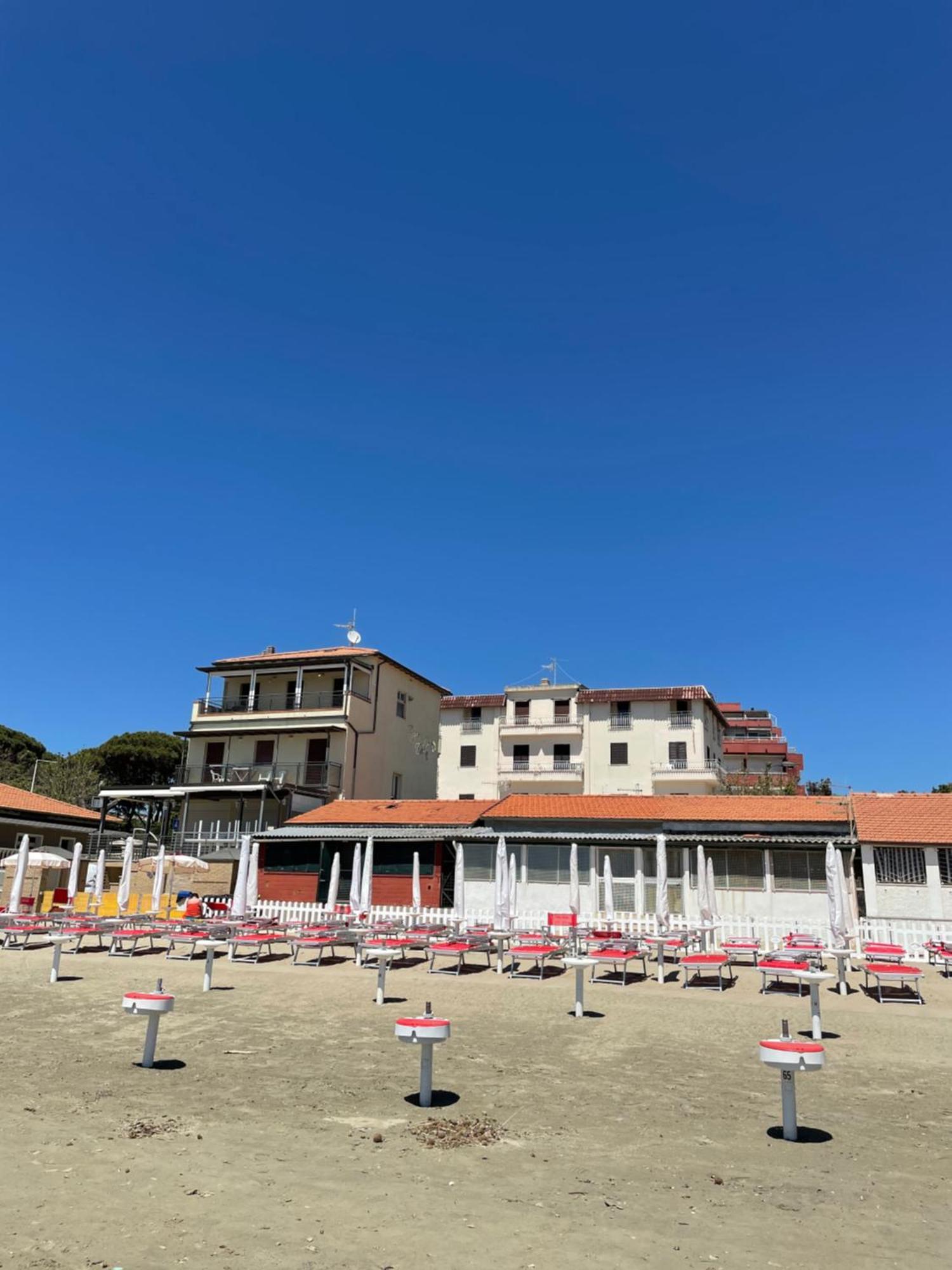 Hotel Eden Follonica Eksteriør bilde